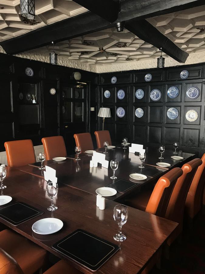 The Tudor Hotel Бриджвота Экстерьер фото